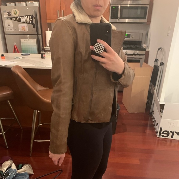 Tan leather jacket with convertible fur collar - Picture 5 of 8